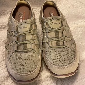 Skechers Memory Foam Relaxed Fit Sneaker 8